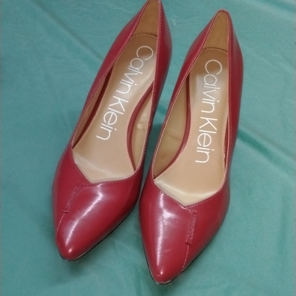 Red High heels 👠